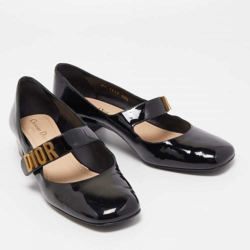 Black Patent Leather Baby D Pumps