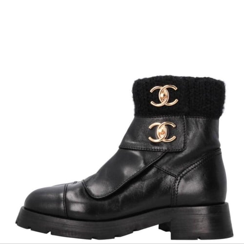 ChSh17 Chanel Calfskin Knit CC Short Boots