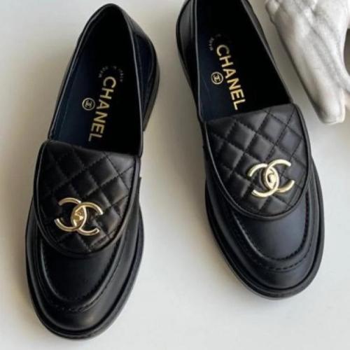 ChSh13 Black Leather Loafers