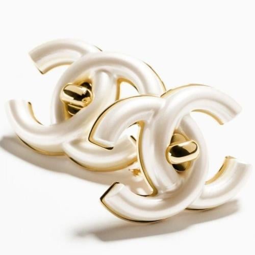 Chanel Gold metal earring