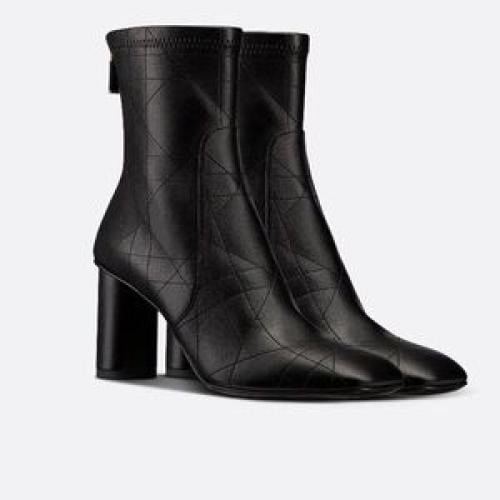 Womens Shadow Square Toe Heel Booties