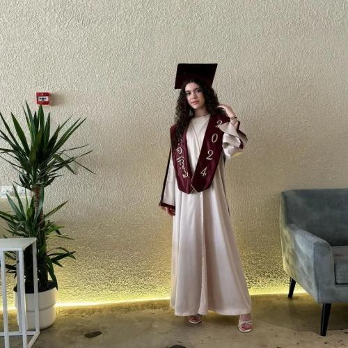 عبايات تخرج حسب طلبك