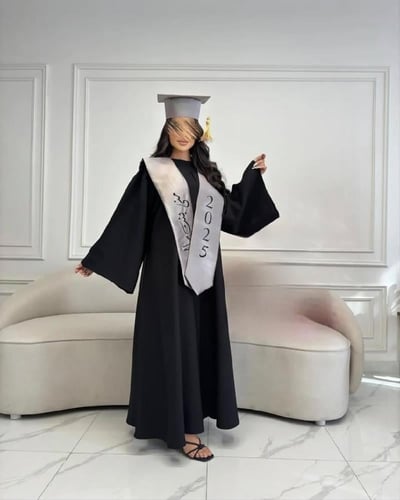 عبايات تخرج تصميم حسب الطلب