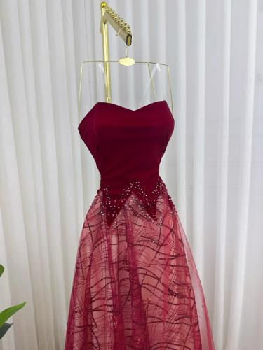 فستان إلهام الانيقه