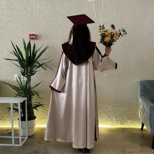 عبايات تخرج حسب طلبك