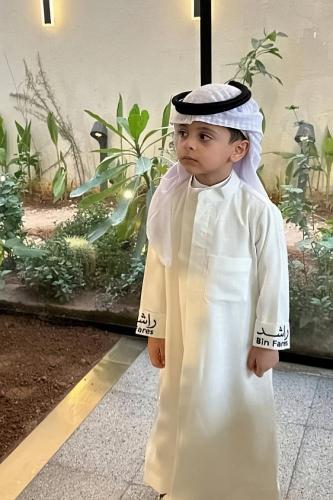 ثوب كويتي بالاسم