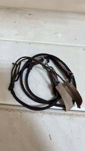 مربط كامل هدد