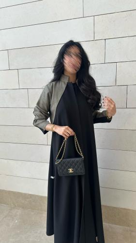 عبايه كريب مع لنن اخضر