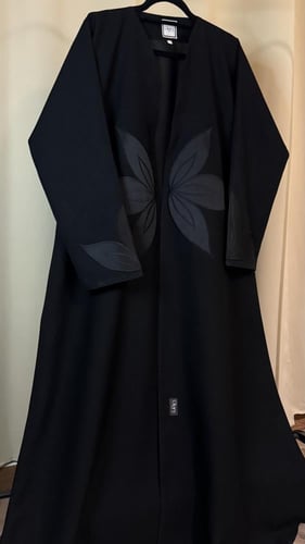 عباية وصايف