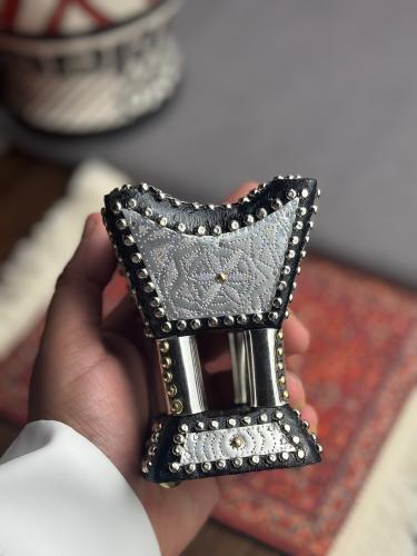 The incense holder, Wadha color black