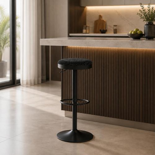 كرسي بار مرتفع اسود بقاعدة معدنية تصميم مودرن