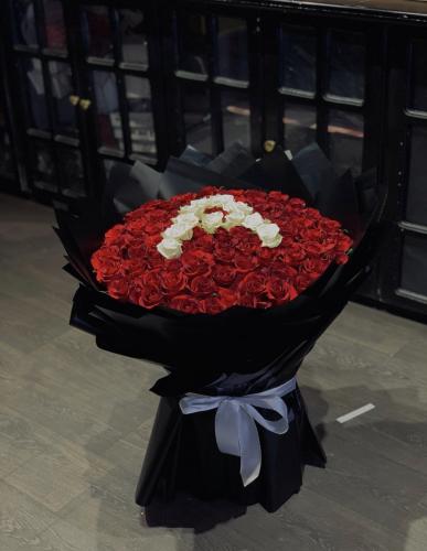 🌹 Bouquet of 100 roses – Luxury of feelings VIP