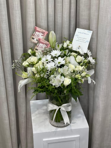 🌸 Azalea flower vase – elegant arrangement with a...