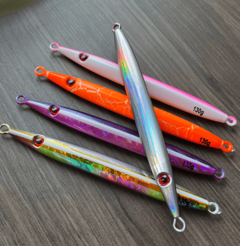 برتقالي مع عروق مضيئه