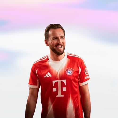 طقم بايرن ميونخ الأول موسم 2025/2026