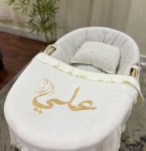 بطانية مواليد مطرزه