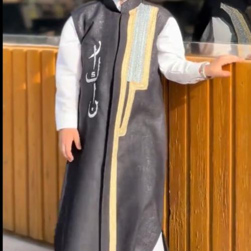 دقلة أطفال مطرزة