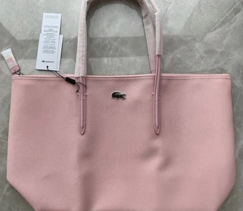 شنطة لاكوست وردي غامق