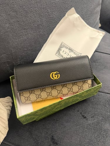 شنطة قوتشي ( أسود )