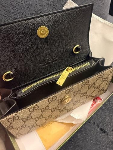 شنطة قوتشي ( أسود )