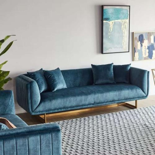 كنبة ثلاث مقاعد مخمل خشب سويدي أزرق