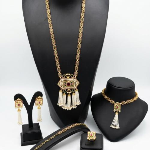 طقم زركون دقة الماس مطلي ذهب