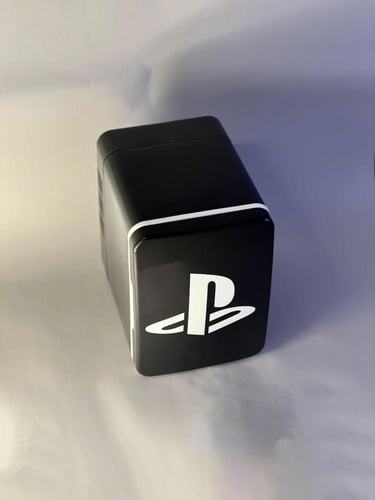 ثلاجة بلاستيشن