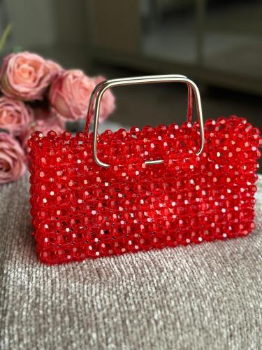 شنطة بالخرز الاكريليك