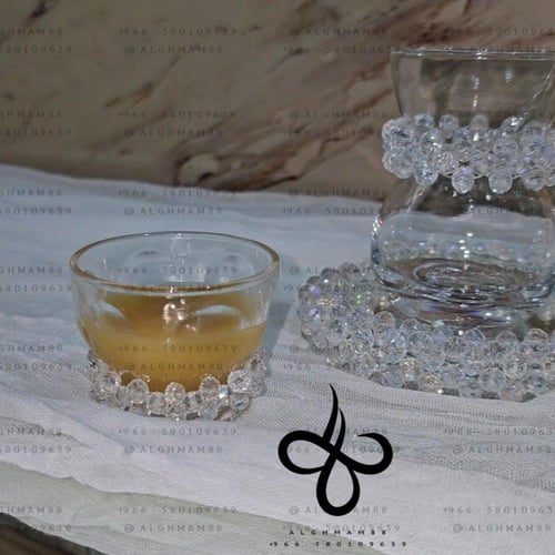 6 فناجين قهوة و 6 قاعدات