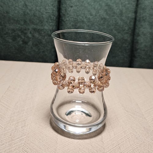 كاسات شاي طويلة