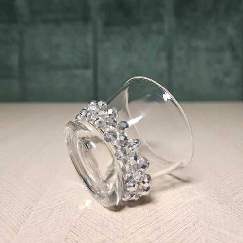 6 فناجين و 6 قاعدات للقهوة