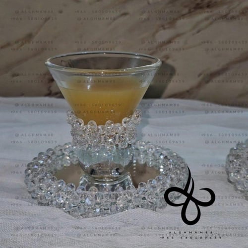 6 فناجين قهوة و 6 قاعدات