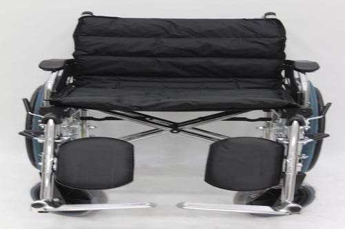 كرسي متحرك المنيوم رافع ارجل كفر كبير -24- ماس الت...