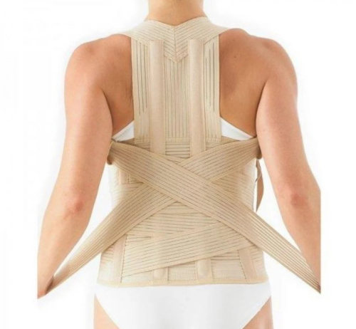 دعامة ظهر دينا بريث لتصحيح القوام وتخفيف الألم
