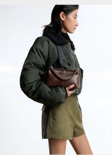 حقيبة نوان مقاس سمول - تشارلز اند كيث