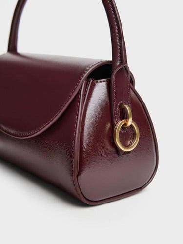 حقيبة كايلا بمقبض علوي وغطاء أمامي تشارلز اند كيث...