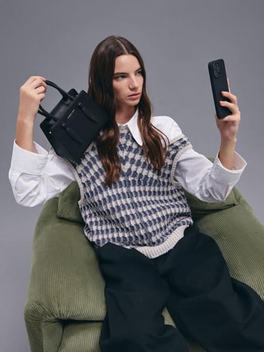 تشارلز اند كيث حقيبة حمل الين ذات تصميم شبه منحرف...