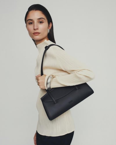 حقيبة كارولين من ماركة فريجا-أسود