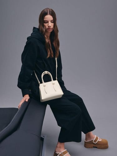 تشارلز اند كيث حقيبة حمل الين ذات تصميم شبه منحرف...