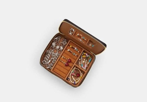 صندوق مجوهرات من كوتش -عدة ألوان