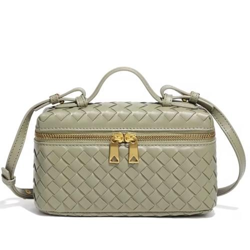 بوتيقا بانق لون اخضر فاتح