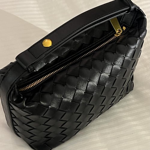 ميني والس لون اسود