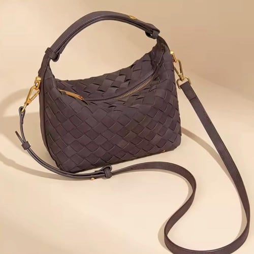 ميني والس شامواه , بني