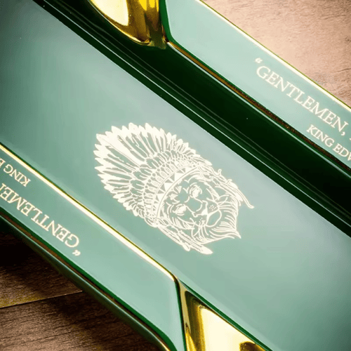 منفضة السيجار مستطيلة