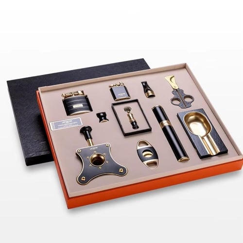مجموعة اكسسوارات فاخرة للسيجار