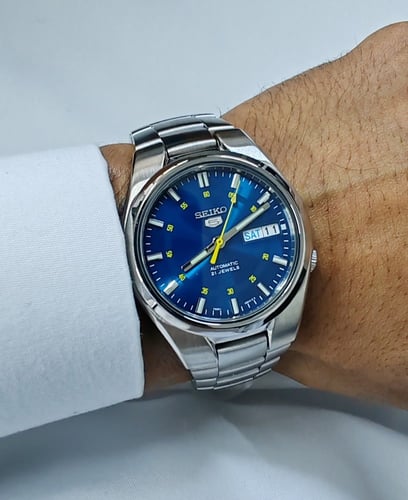 SEIKO 5 SNK615K