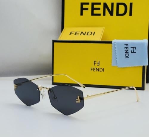 نظارة ماركةFENDI فندي نسائية