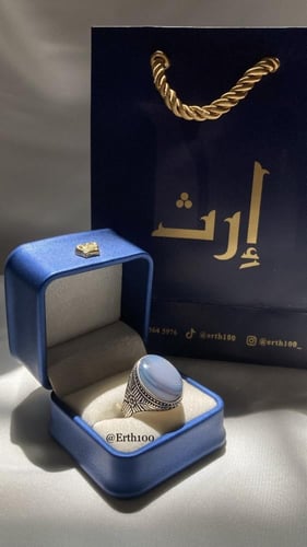 خاتم رجالي فضة عيار 925 مُتوج بالعقيق اليماني الطب...