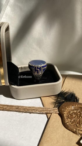 خاتم رجالي فضة عيار 925 مُتوج بالعقيق اليماني الطب...