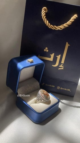 خاتم رجالي فضة عيار 925 مُتوج بالعقيق اليماني الطب...